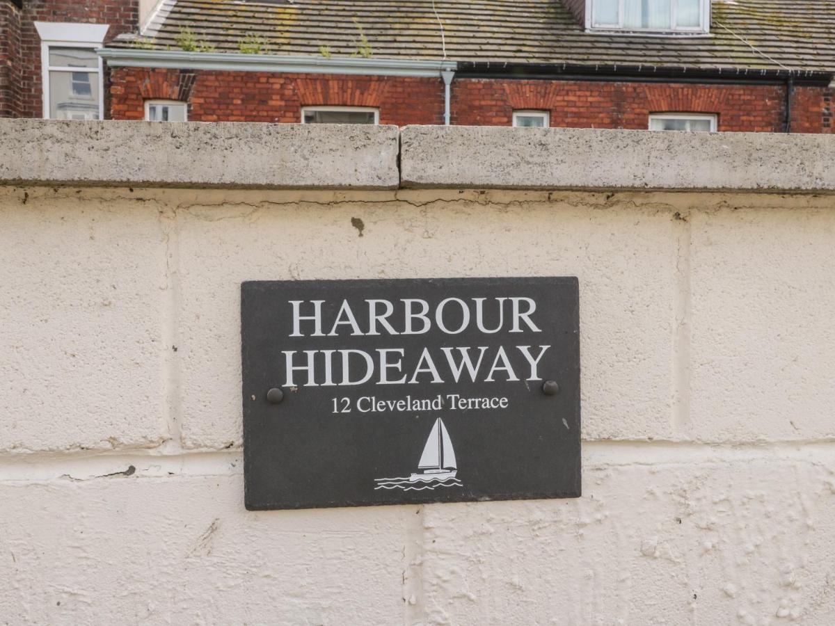 Harbour Hideaway Villa Whitby Exterior photo